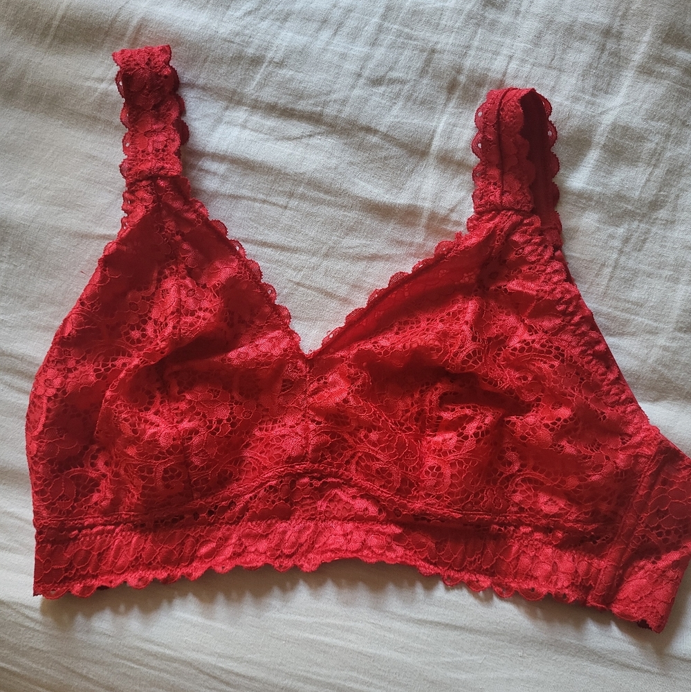 Lace Bralette in Red
